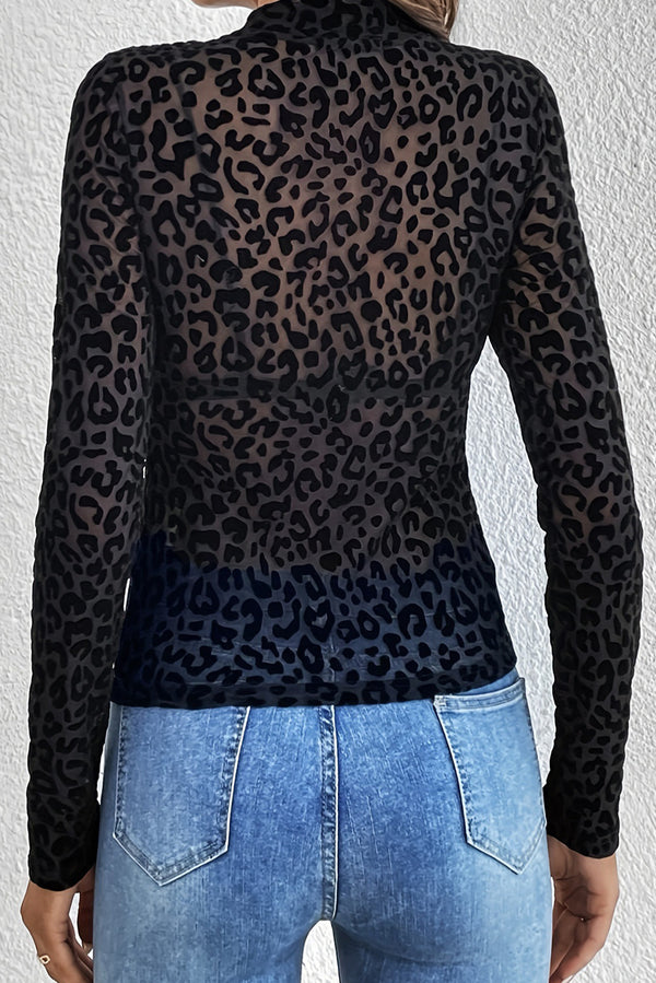 Gloria® | Top sexy en maille à manches longues et col montant en noir et imprimé léopard