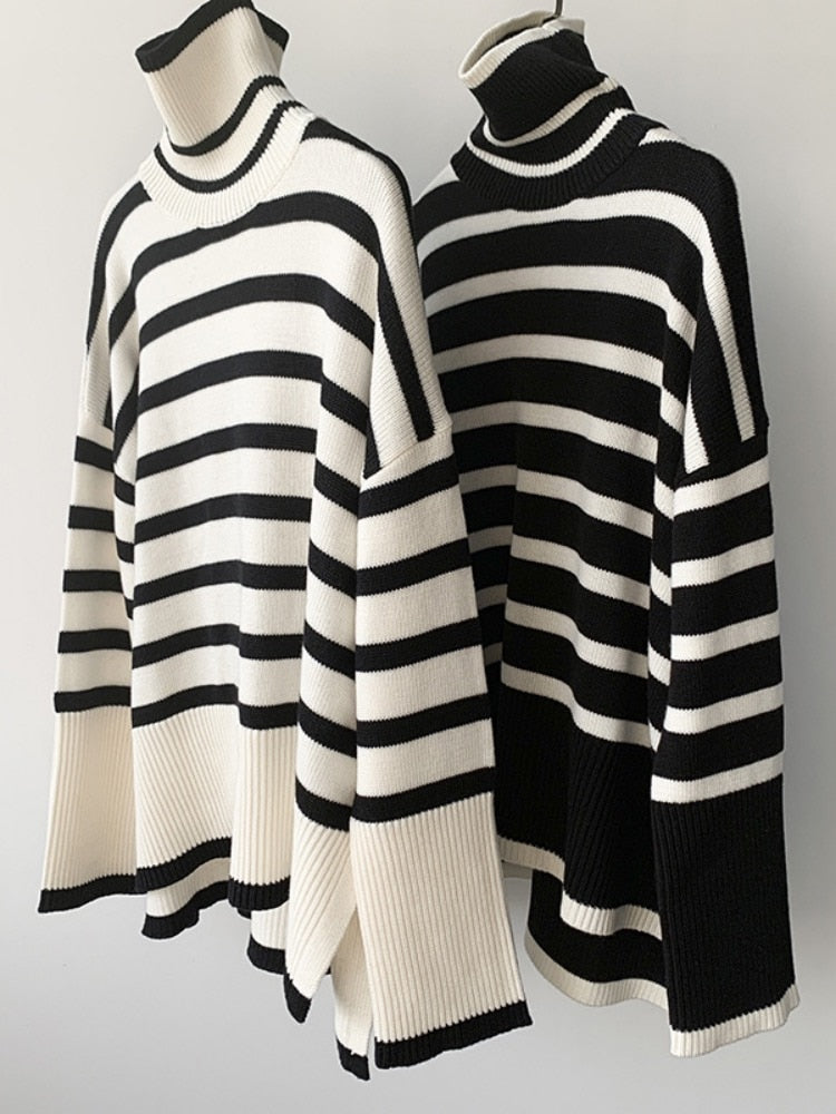 Zara® | Pull oversize à col roulé rayé